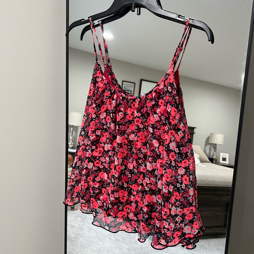 Express: Size Small, Pink Floral Flutter Tank